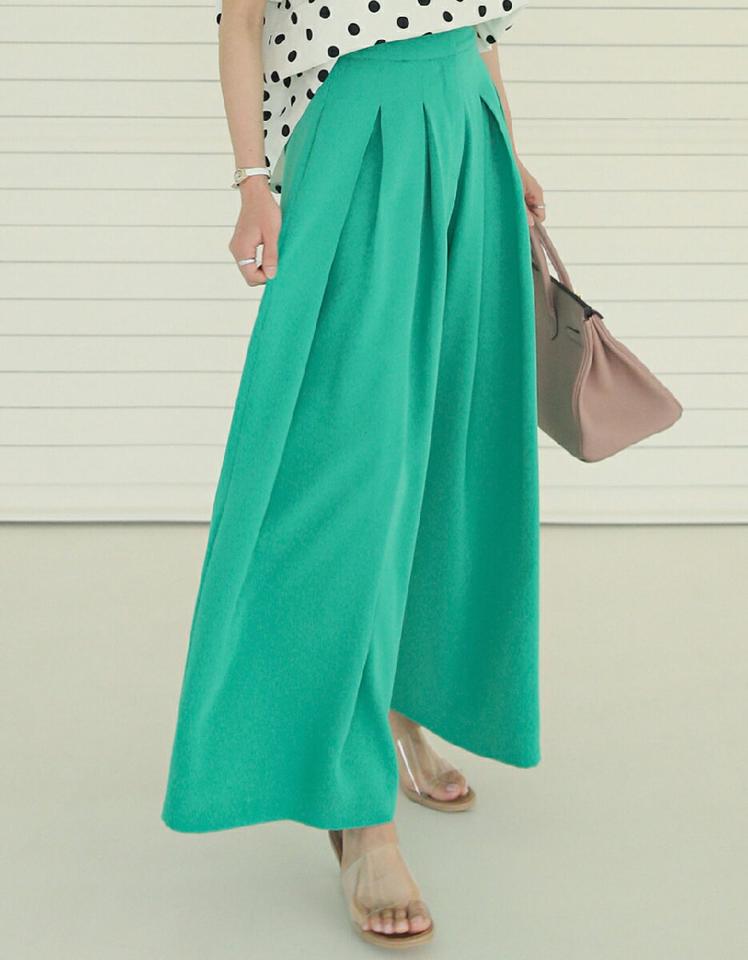 フレアタックスラックス・全3色・t00285 レディース 【pt】スラックス パンツ ロング丈 単色 無地 シンプル フレア ワイド タック カラーパンツ ゆったり 楽ちん 体型カバー 高級感 春 夏 カジュアル 大人 緑 韓国ファッション ハイホリHIHOLLI