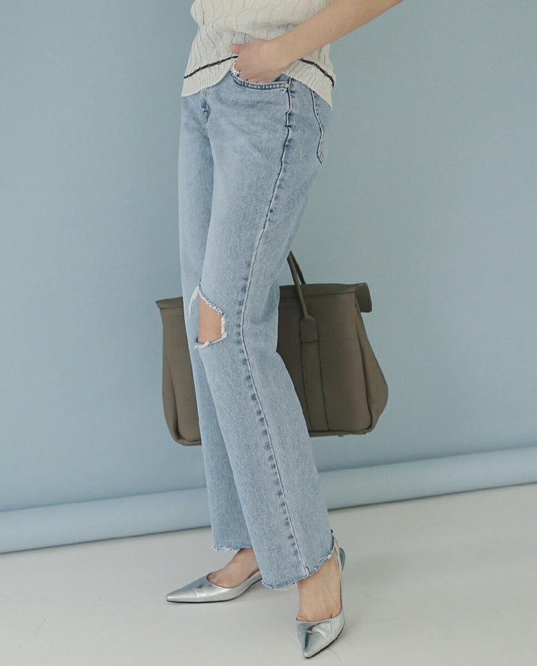 ダメージワイドデニムパンツ・全1色・t00294 レディース 【pt】パンツ ロング丈 デニム ワイド ダメージ 柄 カットアウト ハイウエスト 綿 コットン 春 夏 カジュアル ストレート ワイド 韓国ファッション ハイホリHIHOLLI