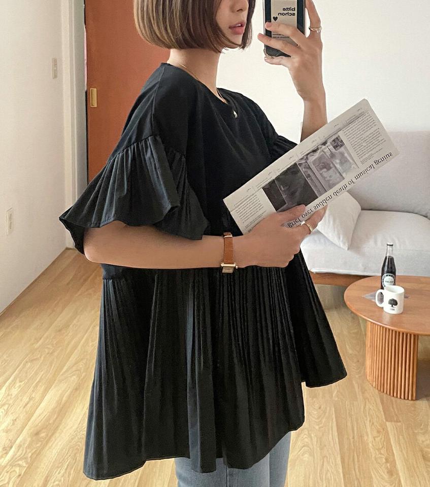 プリーツドッキングフレアTシャツ・全2色・b67048 レディース 【tops】トップス Tシャツ 半袖 ハーフスリーブ フリル プリーツ シンプル 単色 無地 揺れ感 異素材 ユニーク 大人 きれいめ フレアトップス 二の腕カバー お腹カバー 春 夏 ベージュ 韓国ファッション 人気