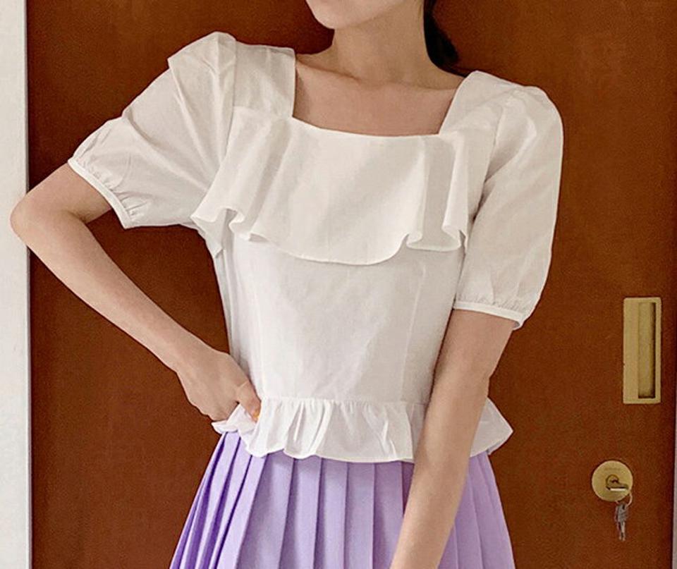 フリルスクエアネックブラウス・全3色・t67050 レディース 【bl】トップス ブラウス 半袖 スクエアネック デコルテ 鎖骨 フリル ガーリー 単色 無地 シンプル かわいい 可愛い パフ袖 パフスリーブ 春 夏 韓国ファッション