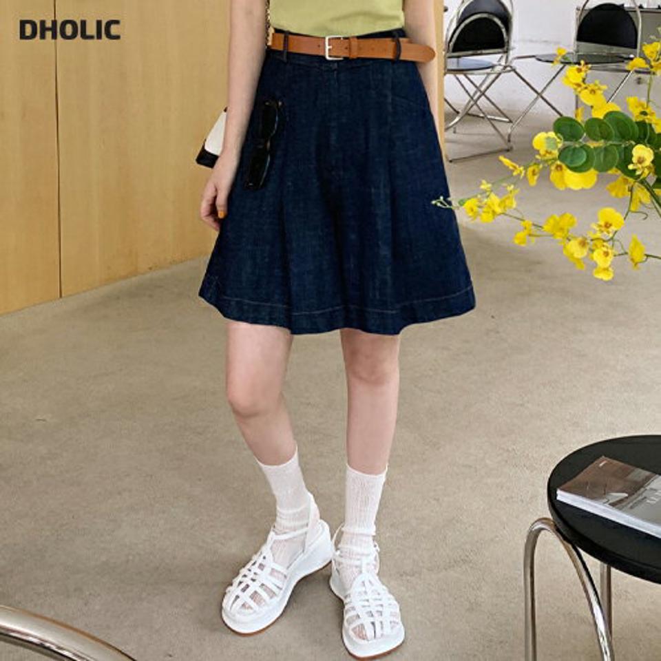 ストラップ付ハーフデニムパンツ・全1色・t67060 レディース 【pt】ハーフパンツ 半ズボン デニム ワイドパンツ ストラップ シンプル カジュアル ラフ ハイウエスト ベルトループ ダーツ ズボン パンツ 春 夏 韓国ファッション