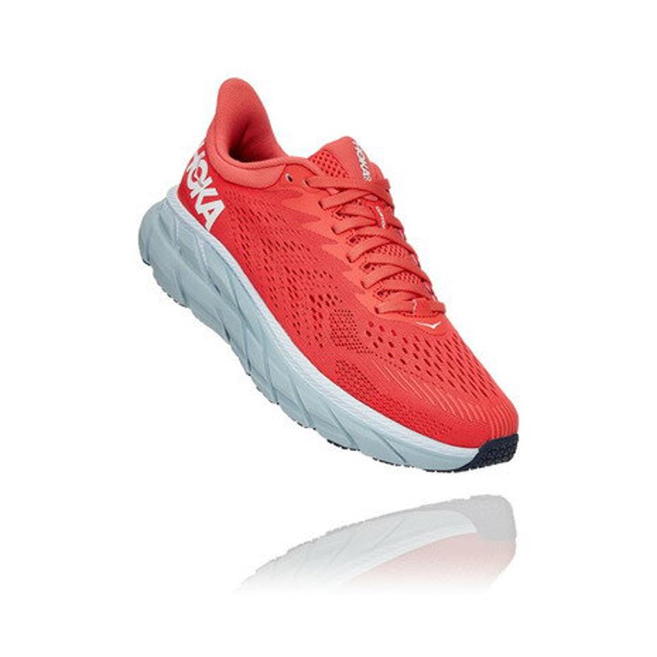 【ランニング対象品購入&エントリーでP10倍！8/19 20:00〜8/28 23:59】ホカ（HOKA） ランニングシューズ レディース クリフトン CLIFTON7 1110509-HCWH ピンク ジョギングシューズ （レディース）