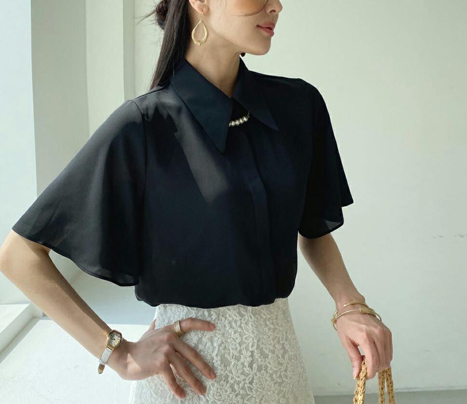 【10%OFF】フェイクパールストラップ付シフォンブラウス・全2色・t72274 レディース 【bl】ブラウス トップス 半袖 襟 襟コン 単色 無地 フェイクパール ストラップ付 春 夏 きれいめ 上品 オフィスカジュアル 二の腕カバー 韓国ファッション ハイホリHIHOLLI セール SALE