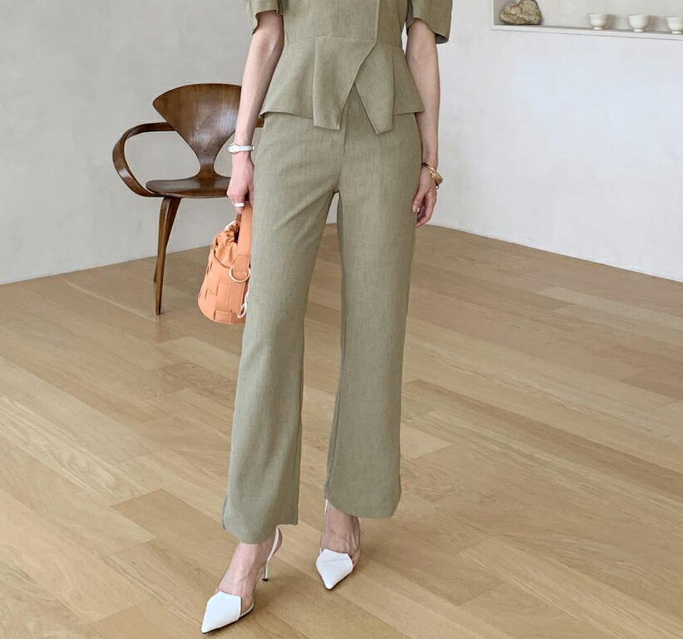 スリットフレアスラックス・全3色・t72283 レディース 【pt】スラックス パンツ ロング丈 単色 無地 シンプル ベーシック スリット フレア ハイウエスト 春 夏 大人っぽ フェミニン きれいめ 上品 韓国ファッション ハイホリHIHOLLI