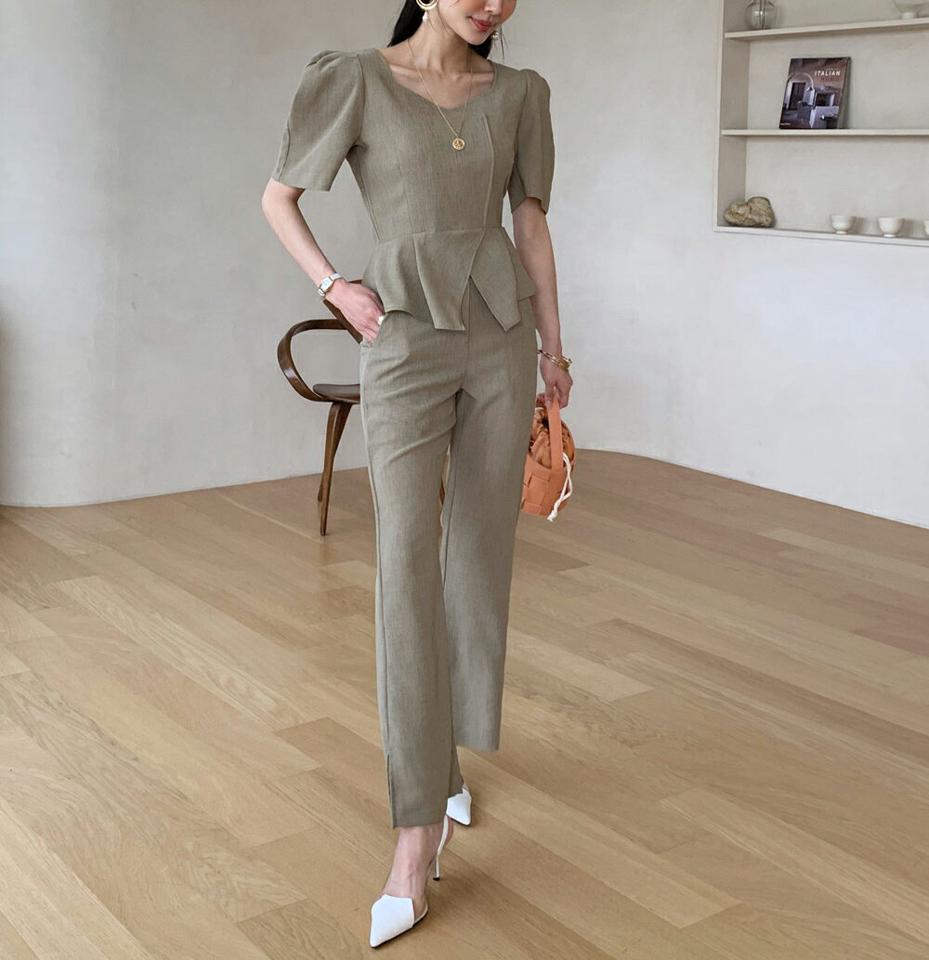 スリットパフブラウス&フレアスラックスSET・全3色・t72282 レディース 【pt】セット セットアップ setup ブラウス 半袖 単色 シンプル パンツ スラックス ロング丈 カラーパンツ 春 夏 お腹カバー フェミニン 韓国ファッション ハイホリHIHOLLI