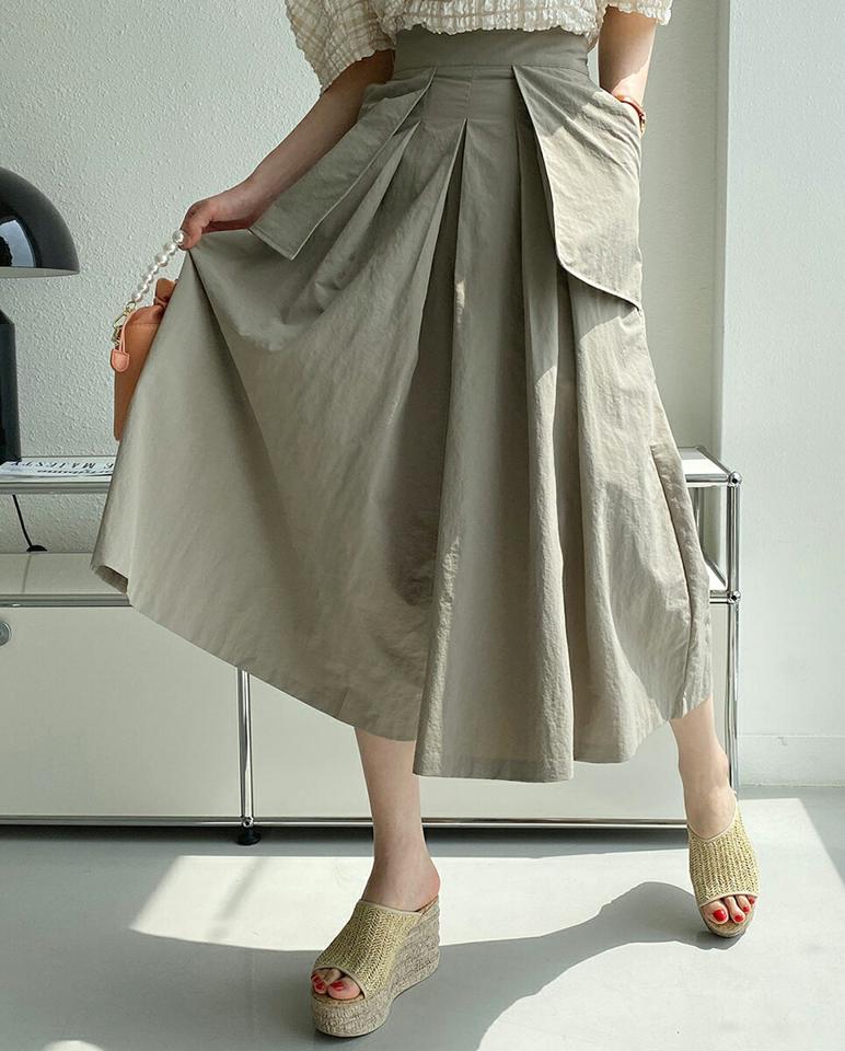 フレアビッグポケットパンツ・全2色・b72259 レディース 【pt】パンツ 7分丈 七分丈 ロング丈 単色 無地 シンプル ベーシック ワイド フレア 体型カバー 楽ちん ラフ ビッグ 春 夏 カジュアル 大人っぽ 韓国ファッション ハイホリHIHOLLI