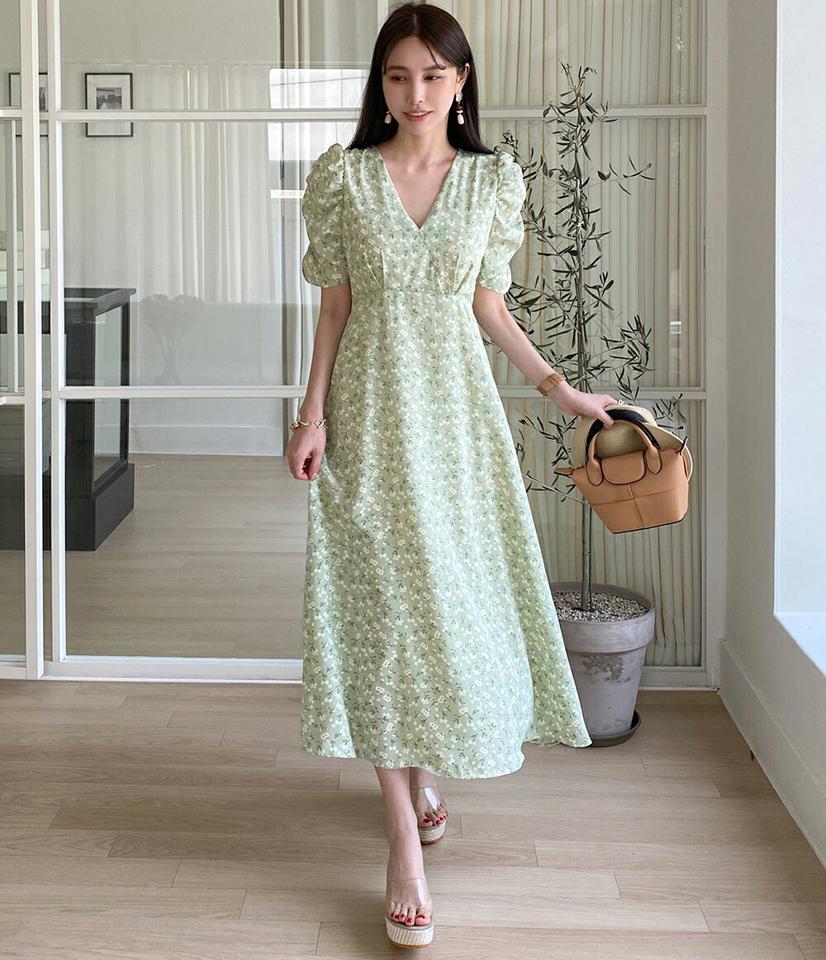 【10%OFF】フローラルパフカシュクールワンピース・全3色・b00526 レディース 【ops】ワンピース ロング丈 半袖 花柄 模様 Vネック 鎖骨 デコルテ フローラル パフ カシュクール 体型カバー フレア 春 夏 フェミニン ガーリー 韓国ファッション ハイホリHIHOLLI セール SALE