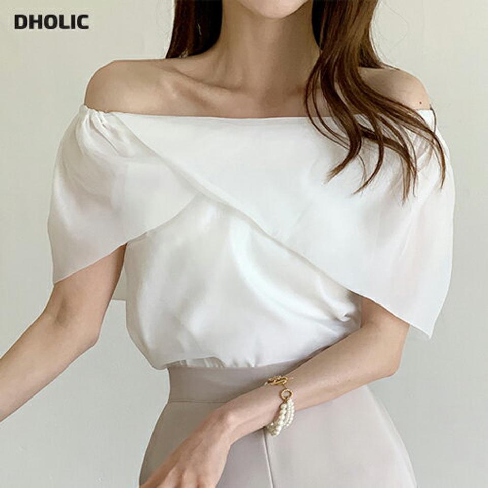 【スーパーセール特価】2WAYショルダーディテールブラウス・全2色・b00513 レディース 【bl】ブラウス トップス 単色 無地 シフォン オフショルダー 2WAY フェミニン 上品 大人っぽ 春 夏 半袖 きれいめ パステル 韓国ファッション ハイホリHIHOLLI