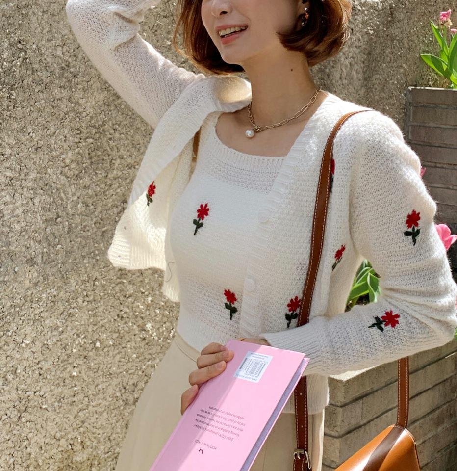 フラワー刺繍ニットノースリーブ&カーディガンSET・全1色・t66648 レディース 【cd】アンサンブル セット カーディガン 羽織物 長袖 ニット トップス スリーブレス ノースリーブ 刺繍 花柄 大人 かわいい ガーリー 春 秋 韓国ファッション