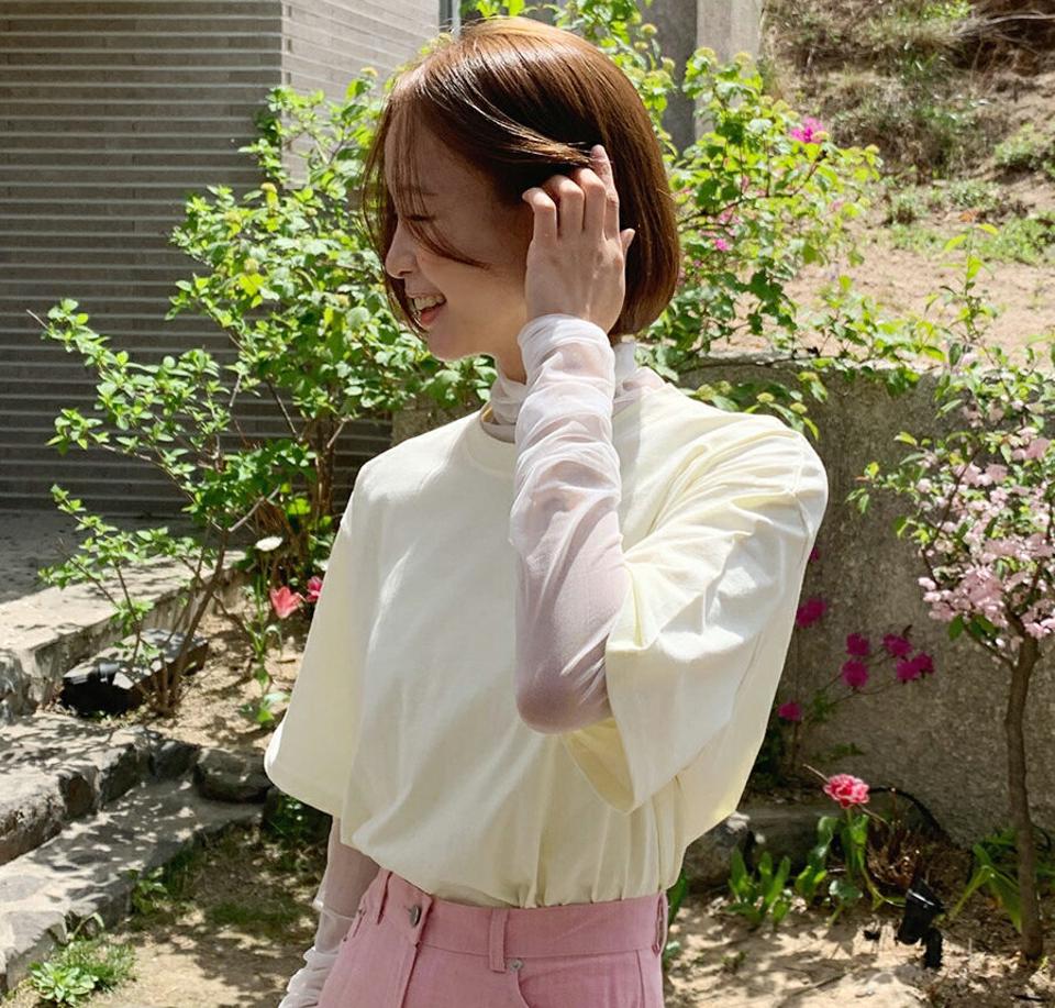 BONJOURレタリング半袖Tシャツ・全3色・b66638 レディース 【tops】トップス Tシャツ 半袖 ハーフスリーブ ラフ カジュアル ロゴ シンプル ロゴT コットン プリント 春 夏 韓国ファッション