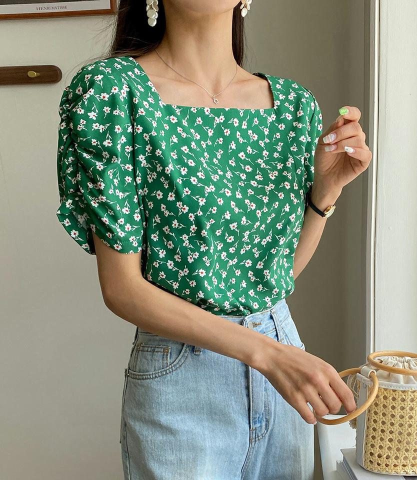 スクエアフローラルギャザーブラウス・全2色・b00588 レディース 【bl】トップス ブラウス 半袖 花柄 フラワー ギャザー スクエアネック ガーリー かわいい 可愛い 大人 二の腕カバー 緑 体型カバー パフ袖 パフスリーブ 春 夏 韓国ファッション