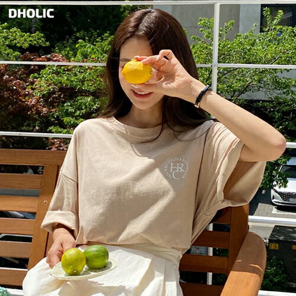 刺繍ロゴスリットTシャツ・全3色・t00586 レディース 【tops】トップス Tシャツ 半袖 ハーフスリーブ ロゴ スリット 刺繍 シンプル カジュアル ラフ 大人 ワンポイント 春 夏 韓国ファッション