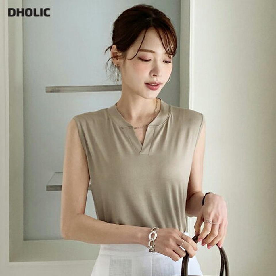 【10%OFF】スリットネックノースリーブ・全5色・b72069 レディース 【tops】トップス ノースリーブ スリーブレス 単色 無地 シンプル ベーシック スリット 春 夏 カジュアル きれいめ 大人っぽ フェミニン 韓国ファッション ハイホリHIHOLLI セール SALE