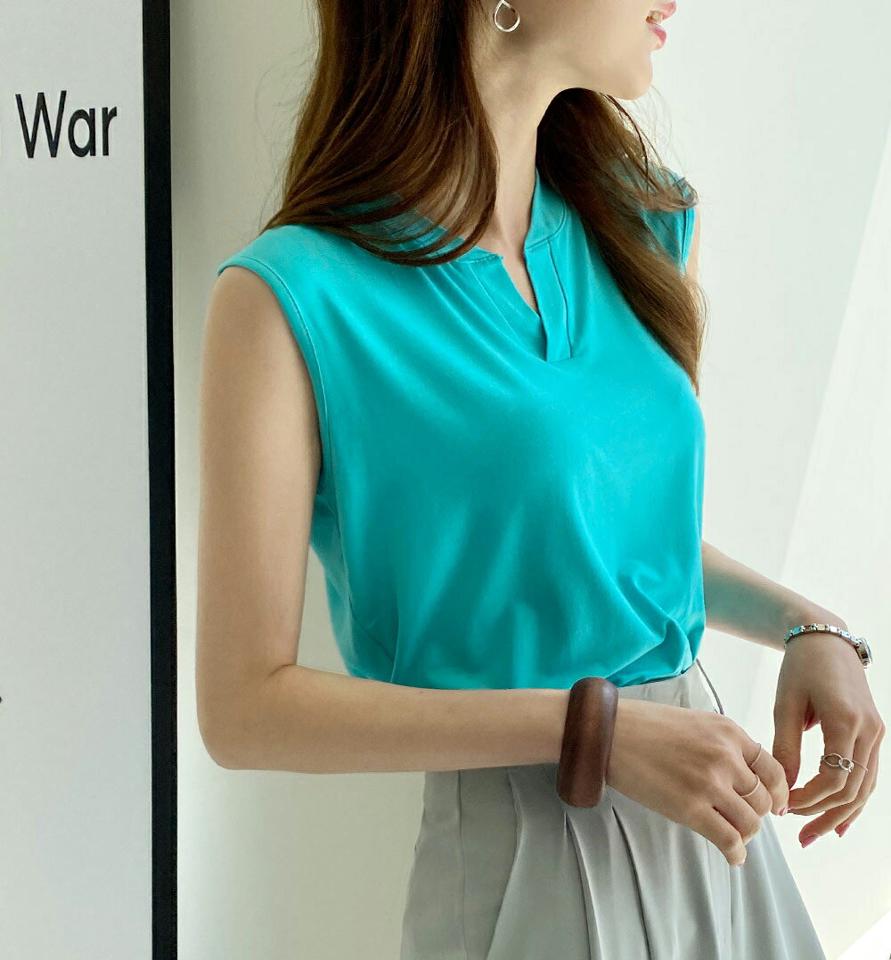 【10%OFF】スリットネックノースリーブ・全5色・b72069 レディース 【tops】トップス ノースリーブ スリーブレス 単色 無地 シンプル ベーシック スリット 春 夏 カジュアル きれいめ 大人っぽ フェミニン 韓国ファッション ハイホリHIHOLLI セール SALE