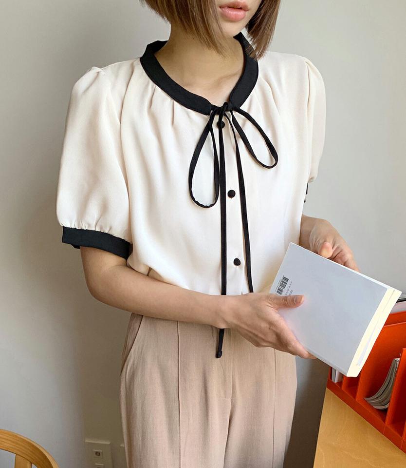 【10%OFF】配色リボンブラウス・全3色・t00872 レディース 【bl】トップス ブラウス 半袖 配色 りぼん ガーリー 大人 かわいい パフ袖 パフスリーブ バンドカラー ギャザー きれいめ 上品 とろみブラウス 春 夏 韓国ファッション blsセール