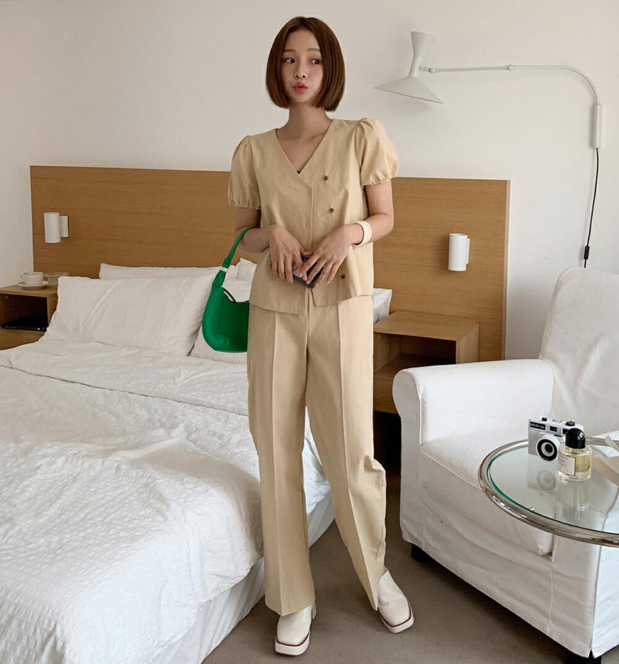 コットンVネックブラウス&ストレートスラックスSET・全3色・t00885 レディース 【pt】セットアップ setup トップス ブラウス ボタン パンツ スラックス ストレート 単色 無地 半袖 パフ袖 シンプル カジュアル 春 夏 韓国ファッション