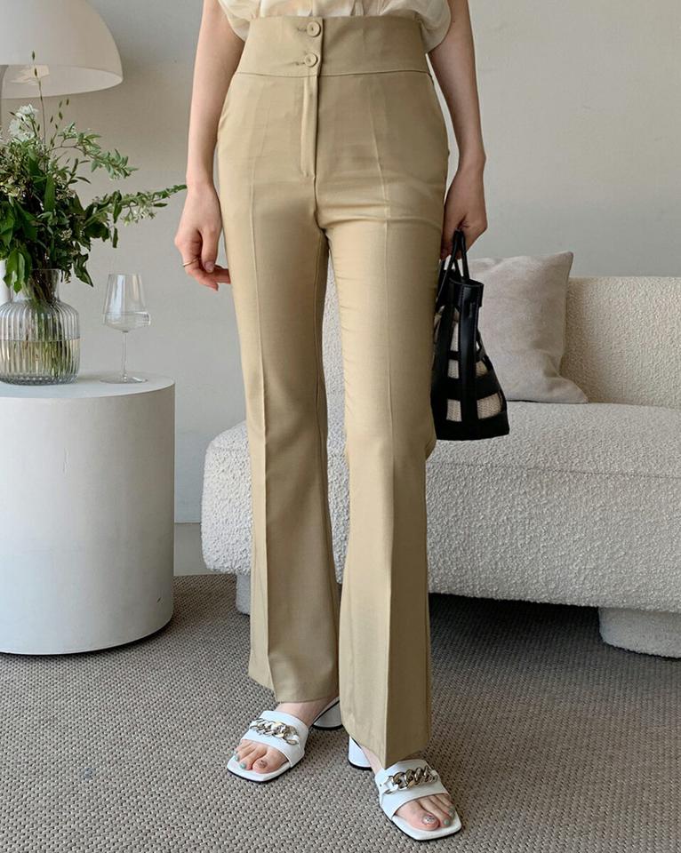 2ボタンフレアスラックス・全3色・t72313 レディース 【pt】スラックス ロング丈 フレア 単色 無地 シンプル ボタン パンツ 美脚 オフィスカジュアル スリム 春 夏 フェミニン パステル きれいめ 大人っぽ 韓国ファッション ハイホリHIHOLLI