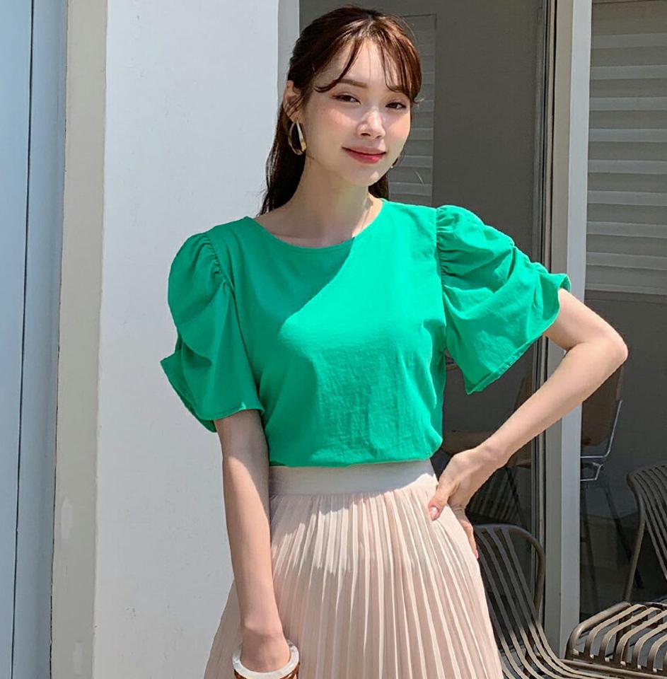 シャーリング半袖Tシャツ・全4色・b72294 レディース 【tops】トップス 半袖 単色 無地 シンプル シャーリング Tシャツ 華やか カラーアイテム スリット 春 夏 フェミニン ガーリー 上品 きれいめ 二の腕カバー 緑 韓国ファッション ハイホリHIHOLLI