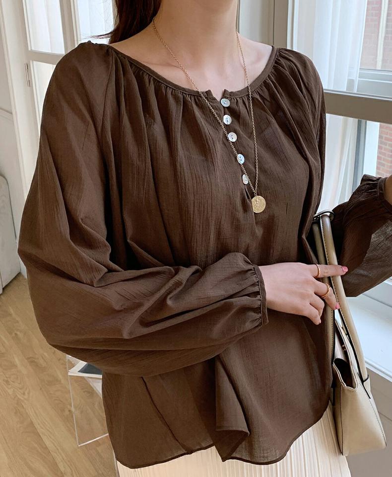 ラウンドギャザーボタンブラウス・全3色・t72291 レディース 【bl】ブラウス トップス 単色 無地 シンプル ベーシック パステル 長袖 ギャザー 体型カバー ゆったり 楽ちん 春 夏 ボタン カジュアル フェミニン 韓国ファッション ハイホリHIHOLLI