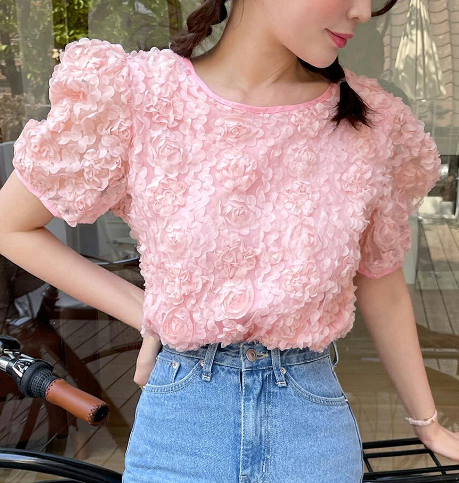 フローラルモチーフ半袖ブラウス・全2色・b00622 レディース 【bl】トップス ブラウス 半袖 ユニーク 花 かわいい 可愛い パフ袖 パフスリーブ ラウンドネック バックリボン りぼん ガーリー ピンク パステル 春 夏 韓国ファッション