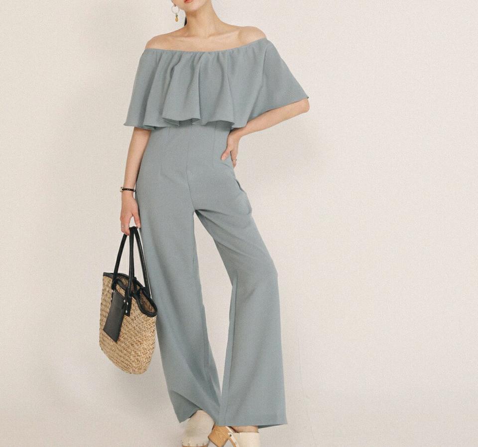 【10%OFF】2WAYラッフルオールインワン・全2色・t00303 レディース 【pt】オールインワン パンツ ロング丈 半袖 ラッフル 無地 シンプル デコルテ オフショル 体型カバー 春 夏 パステル フェミニン 大人 二の腕カバー 水色 韓国ファッション ハイホリHIHOLLI セール SALE