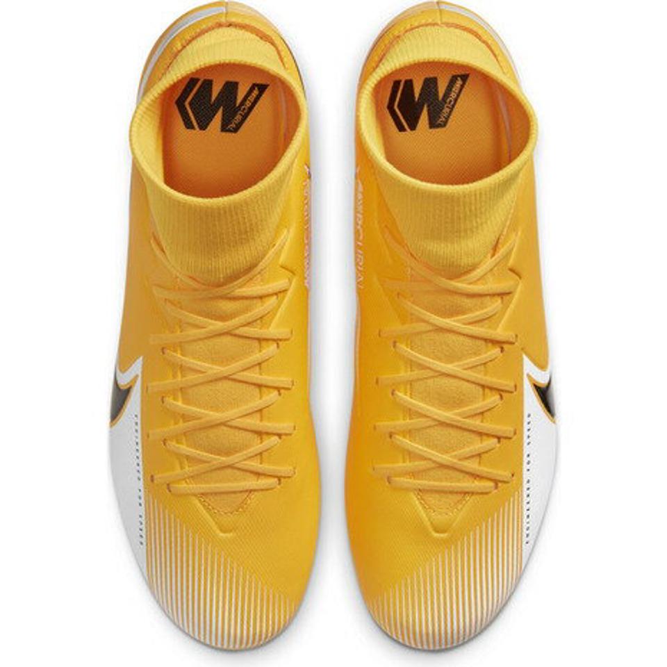 ナイキ（NIKE） サッカースパイク ハードグラウンド用 スーパーフライ 7 アカデミー HG AT7945-801 サッカーシューズ （メンズ）