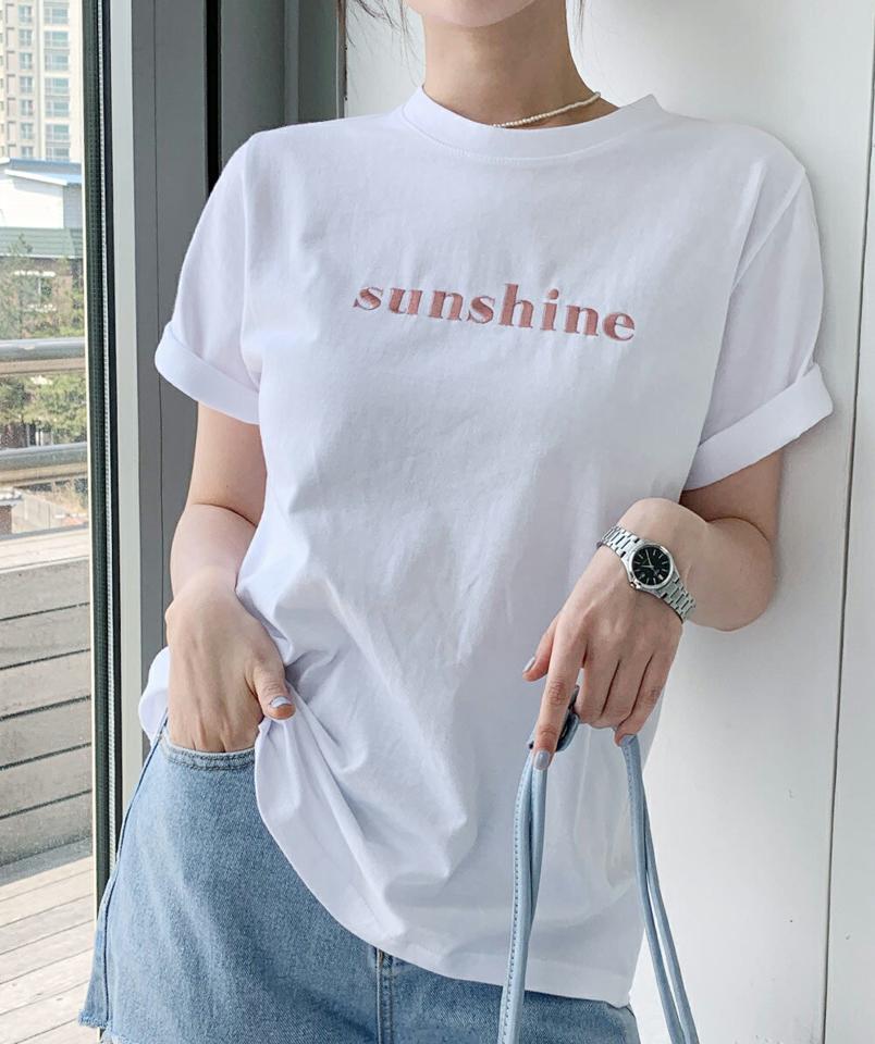 【10%OFF】sunshine刺繍半袖Tシャツ・全4色・t66671 レディース 【tops】トップス Tシャツ ロゴT ロゴ レタリング 半袖 ハーフスリーブ 刺繍 カジュアル ラフ ラウンドネック シンプル パステル コットン ゆったり ルーズ 春 夏 韓国ファッション 半Tセール