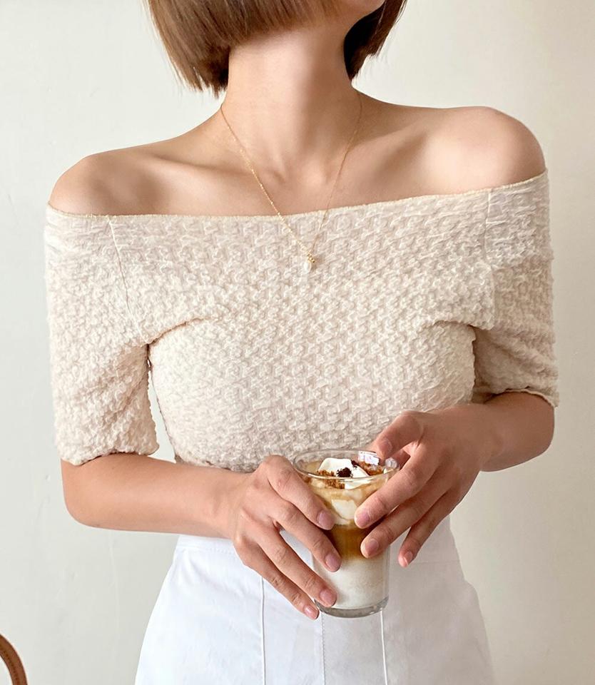 2WAYリンクル半袖Tシャツ・全5色・t66673 レディース 【tops】トップス Tシャツ 半袖 リンクル ラウンドネック オフショルダー 肩出し メロウ クロップド丈 ラグラン ユニーク ナチュラル 単色 春 夏 韓国ファッション