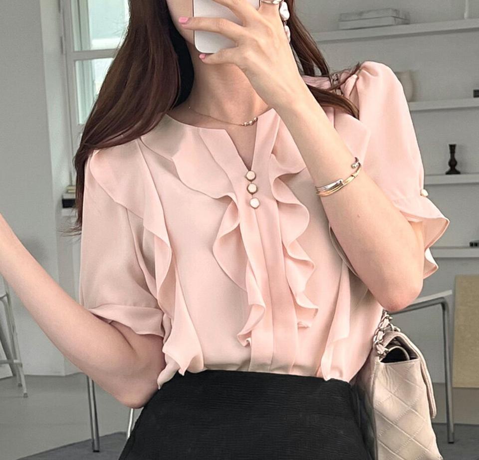 【10%OFF】フリルパフスリーブブラウス・全5色・t00557 レディース 【bl】ブラウス トップス 単色 フリル 模様 ボタン スリット パステル 半袖 パフ袖 パフスリーブ 春 夏 フェミニン ガーリー 上品 かわいい 可愛い ピンク 韓国ファッション ハイホリHIHOLLI blsセール