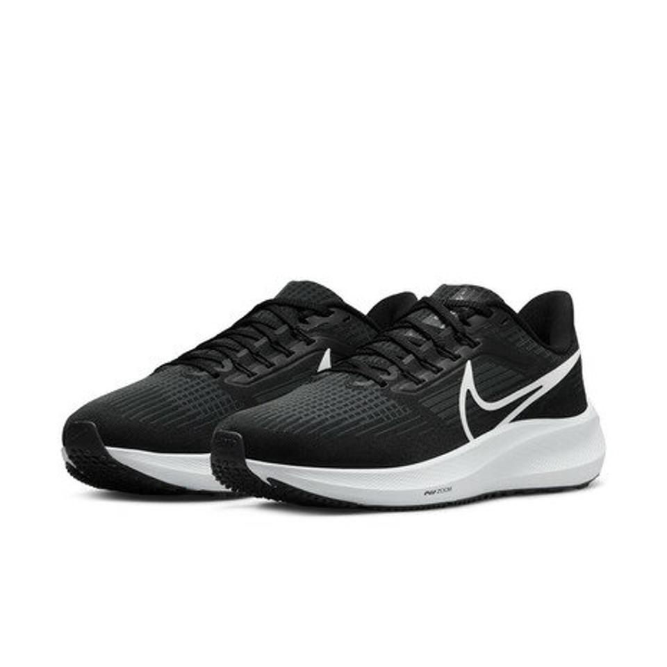 ナイキ（NIKE）（レディース）ランニングシューズ エア ズーム ペガサス 39 ワイド ブラック ホワイト DM0173-001 スニーカー 厚底 プレート 駅伝 マラソン