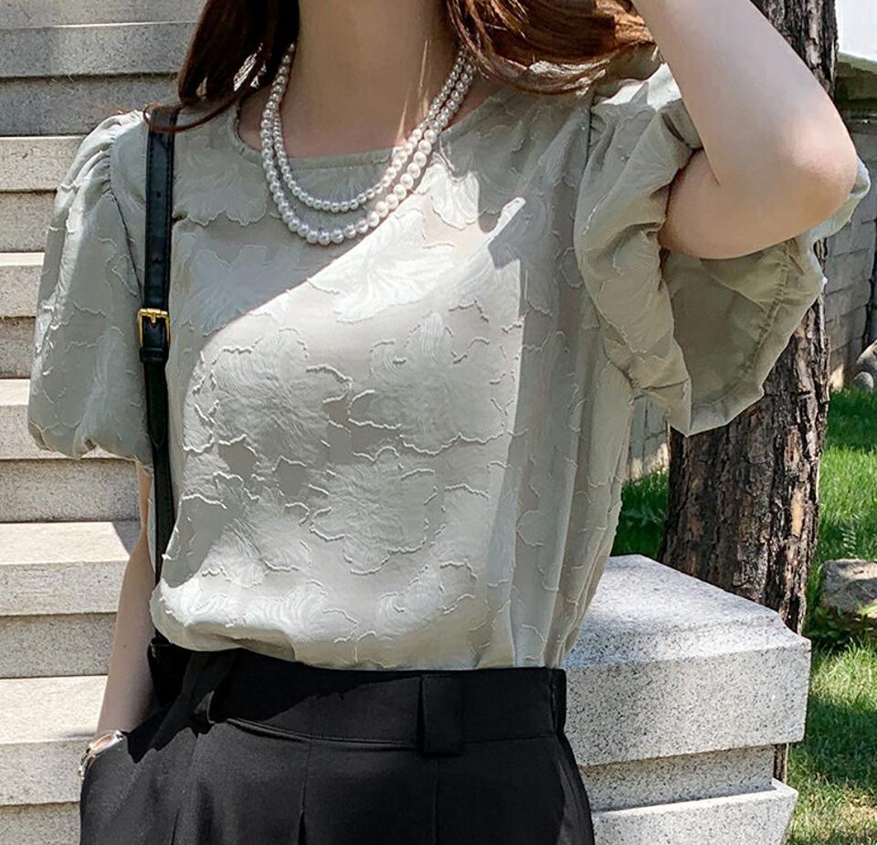 ジャガードバルーンブラウス・全3色・72118 レディース 【bl】ブラウス トップス 半袖 単色 柄 模様 バルーン袖 パステル 春 夏 フェミニン ガーリー クリーム ミント かわいい 可愛い 韓国ファッション ハイホリHIHOLLI