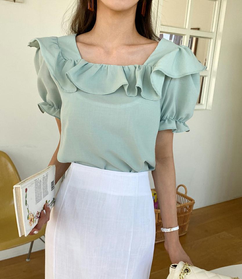 フリルスクエアネックブラウス・全4色・00945 レディース 【bl】トップス ブラウス 半袖 ハーフスリーブ フリル デコルテ 鎖骨 二の腕カバー かわいい 可愛い フェミニン 大人 ガーリー パフ袖 パフスリーブ ピンク 春 夏 韓国ファッション