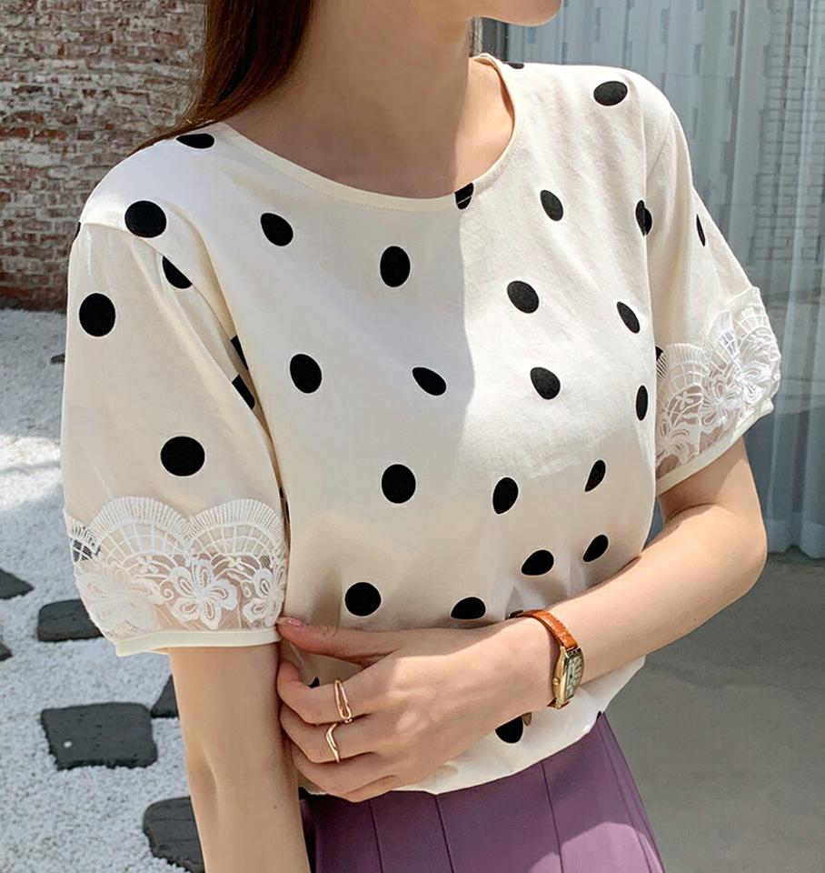 ドットレーススリーブブラウス・全2色・b72345 レディース 【bl】ブラウス トップス 半袖 柄 模様 ドット レース 異素材 パフスリーブ パフ袖 春 夏 綿 コットン モノトーン ガーリー フェミニン かわいい 可愛い 韓国ファッション ハイホリHIHOLLI