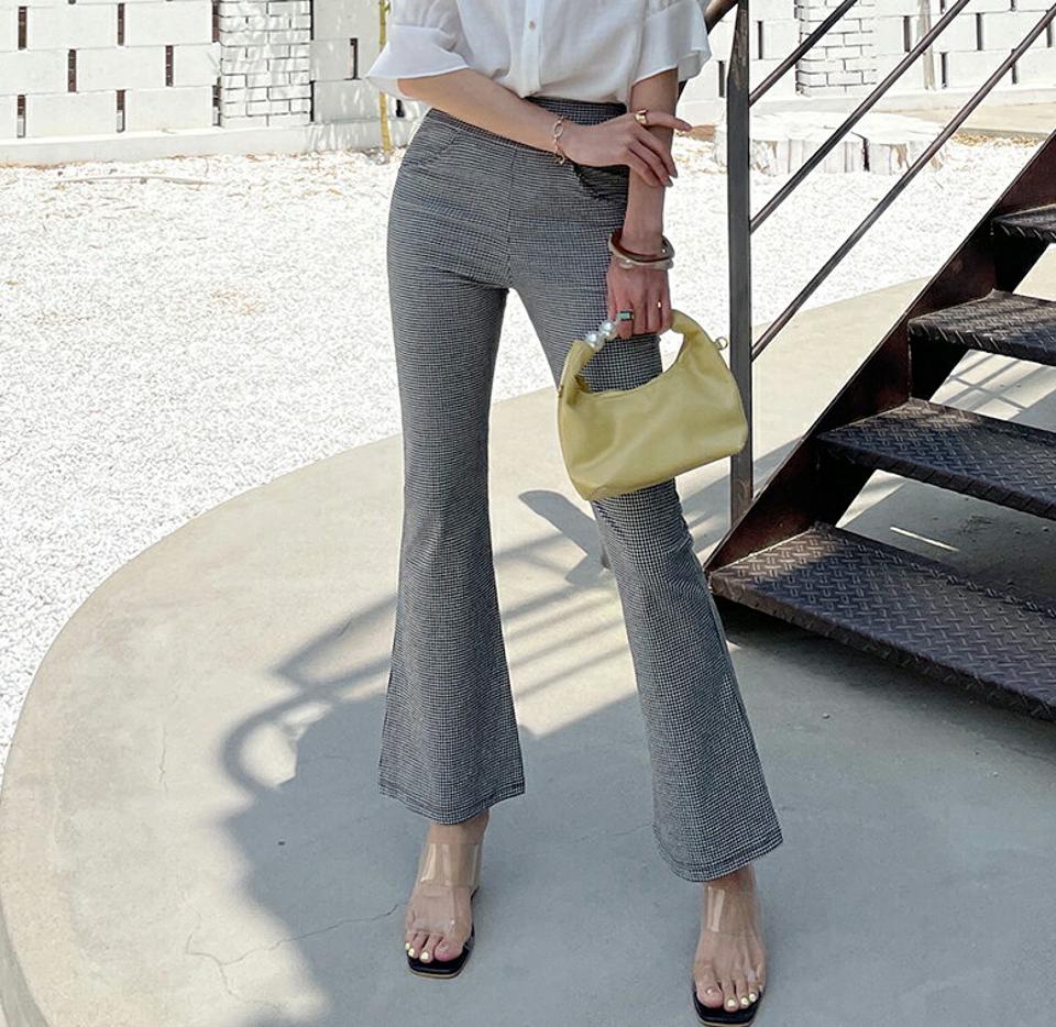 チェックフレアパンツ・全1色・t72357 レディース 【pt】パンツ ロング丈 柄 模様 チェック ギンガムチェック フレア タイト 細身 ハイウエスト 春 夏 フェミニン ガーリー 可愛い かわいい 韓国ファッション ハイホリHIHOLLI