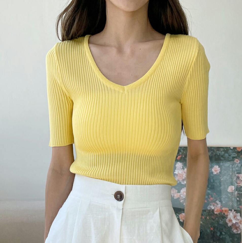 ≪人気商品再入荷≫2WAYスリムリブニット・全6色・b67117 レディース 【tops】トップス ニット 半袖 ハーフスリーブ リブニット スリム 単色 シンプル カジュアル ラウンドネック Vネック 黄色 春 夏 サマーニット 韓国ファッション