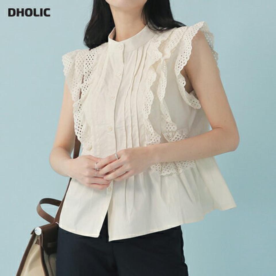 【マラソン特価】コットンアイレットレースフリルブラウス・全2色・b00271 レディース 【bl】ブラウス トップス ノースリーブ スリーブレス 単色 模様 柄 フリル ボタン フレア レース ラブリー 上品 フェミニン きれいめ 春 夏 韓国ファッション ハイホリHIHOLLI セール