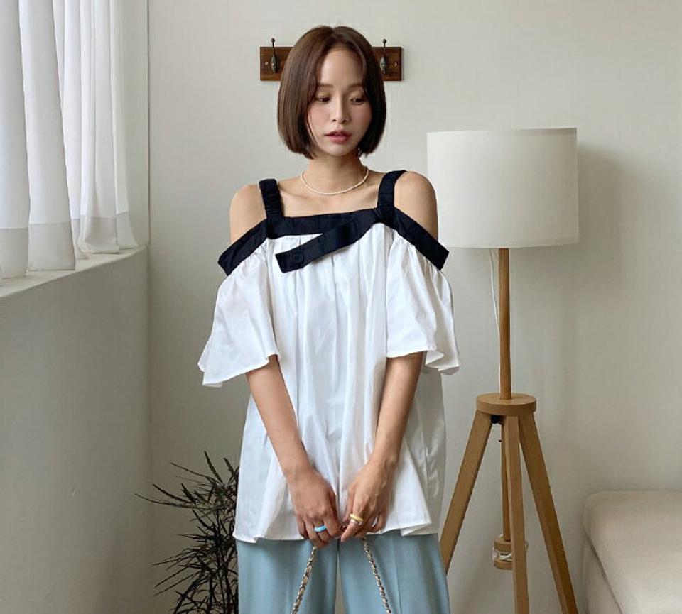 配色オフショルフレアブラウス・全2色・t66709 レディース 【bl】トップス ブラウス 半袖 ハーフスリーブ 肩出し オフショルダー オープンショルダー フレア 体型カバー ゆったり バイカラー ゴム かわいい 可愛い お腹カバー 春 夏 韓国ファッション