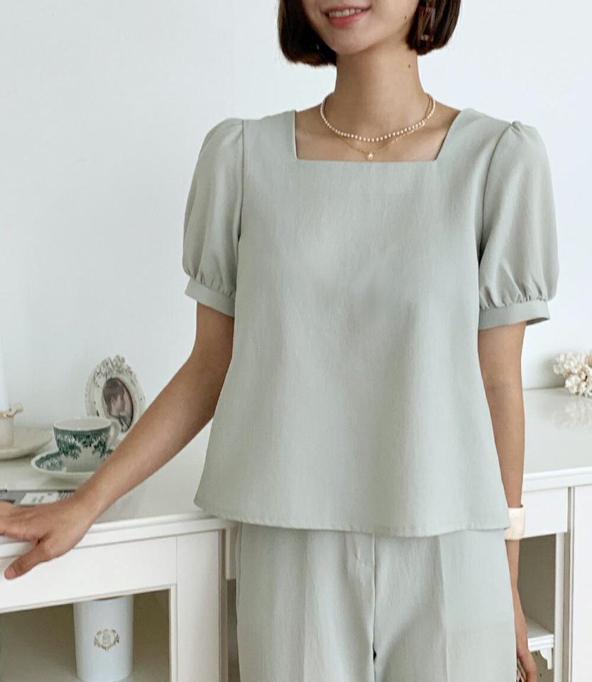 スクエアパフブラウス・全3色・t01025 レディース 【bl】トップス ブラウス 半袖 パフ袖 パフスリーブ 単色 無地 シンプル スクエアネック 大人 かわいい フェミニン 春 夏 韓国ファッション