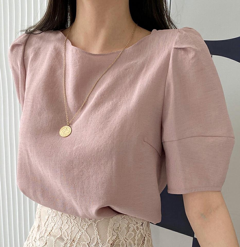 パフスリーブボートネックブラウス・全4色・b72378 レディース 【bl】ブラウス トップス 半袖 単色 無地 シンプル ベーシック パステル パフスリーブ パフ袖 ボートネック 春 夏 フェミニン ピンク オフィスカジュアル 韓国ファッション ハイホリHIHOLLI