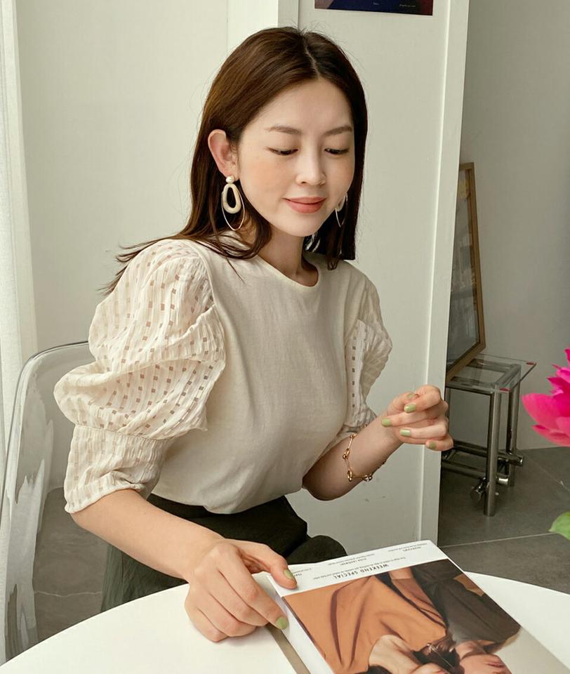 パンチングパフスリーブTシャツ・全3色・t00703 レディース 【tops】トップス Tシャツ 七分袖 七分丈 7分袖 7分丈 袖コン パンチング パフ袖 パフスリーブ 大人 かわいい ラウンドネック 異素材 透け感 シアー シースルー 春 夏 韓国ファッション