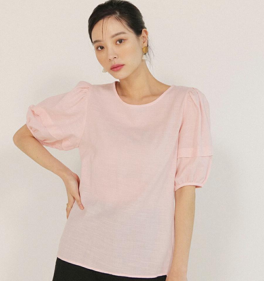 タックパフスリーブブラウス・全4色・e00325 レディース 【bl】ブラウス トップス 半袖 単色 無地 シンプル ベーシック タック 綿 パフ パステル オフィスカジュアル 二の腕カバー 春 夏 フェミニン 緑 韓国ファッション HIHOLLI