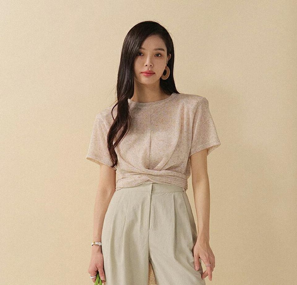 シアースリットロングニット・全3色・t00329 レディース 【tops】トップス ニット 単色 スリット 半袖 透け感 シアー ロング丈 サマーニット ユニーク 肩パッド ストレート 春 夏 カジュアル 大人っぽ ベージュ 韓国ファッション ハイホリHIHOLLI