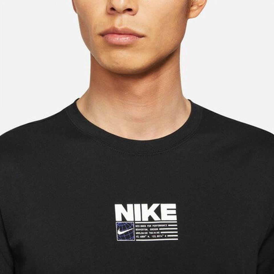 ナイキ(NIKE) Dri-FIT ショートスリーブ グラフィック トレーニングトップス CZ2575-010 (メンズ)