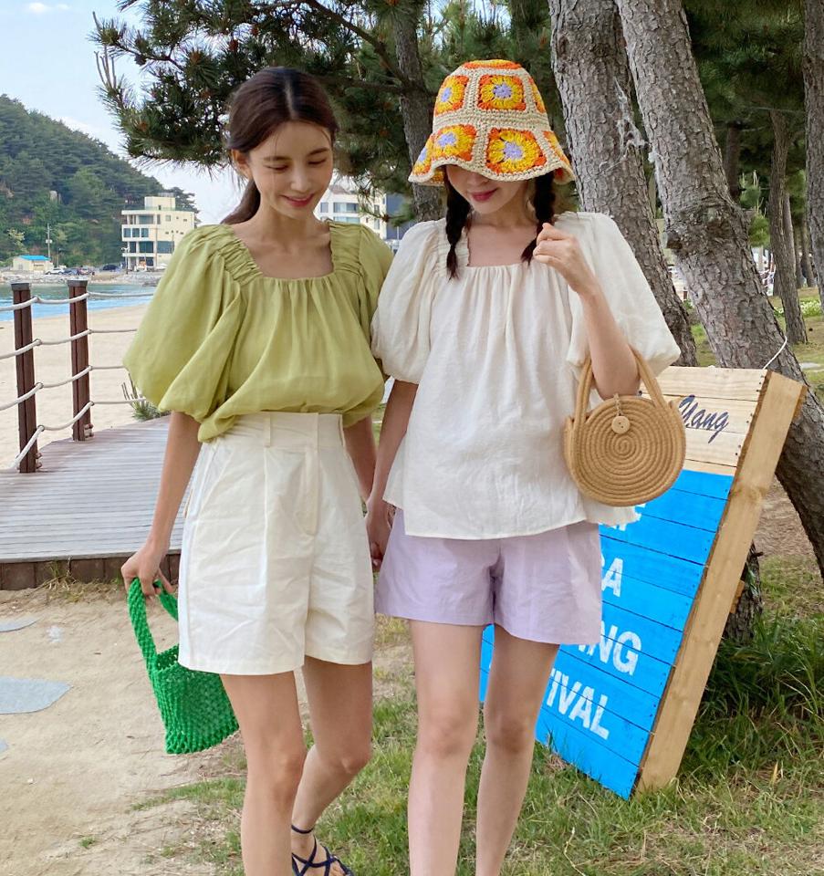 バルーンスリーブフレアブラウス・全4色・b02416 レディース 【bl】トップス ブラウス 半袖 ハーフスリーブ バルーンスリーブ ボリューム袖 袖コン パフ袖 ガーリー かわいい 単色 シンプル シャーリング フレア 春 夏 お腹カバー 韓国ファッション