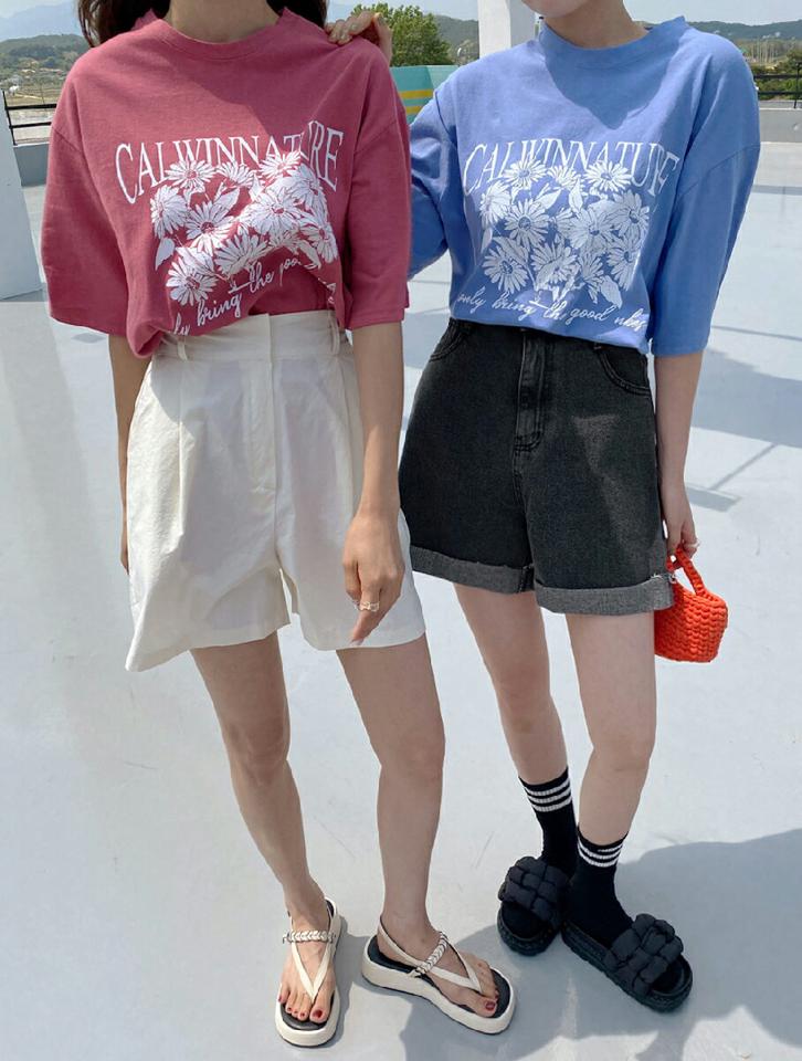 【10%OFF】フラワープリントTシャツ・全3色・b02413 レディース 【tops】トップス Tシャツ 半袖 ハーフスリーブ ロゴ レタリング プリント カジュアル ラフ ラウンドネック ドロップショルダー 青 春 夏 韓国ファッション セール SALE