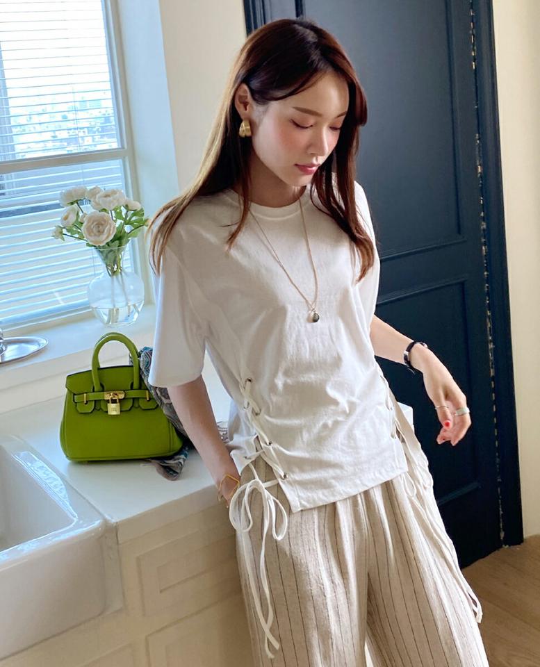 ストラップ付レースアップTシャツ・全4色・t00630 レディース 【tops】トップス Tシャツ 半袖 単色 無地 ストラップ付 レースアップ ユニーク ゆったり 体型カバー 楽ちん 綿 コットン オーバー 春 夏 カジュアル 韓国ファッション ハイホリHIHOLLI