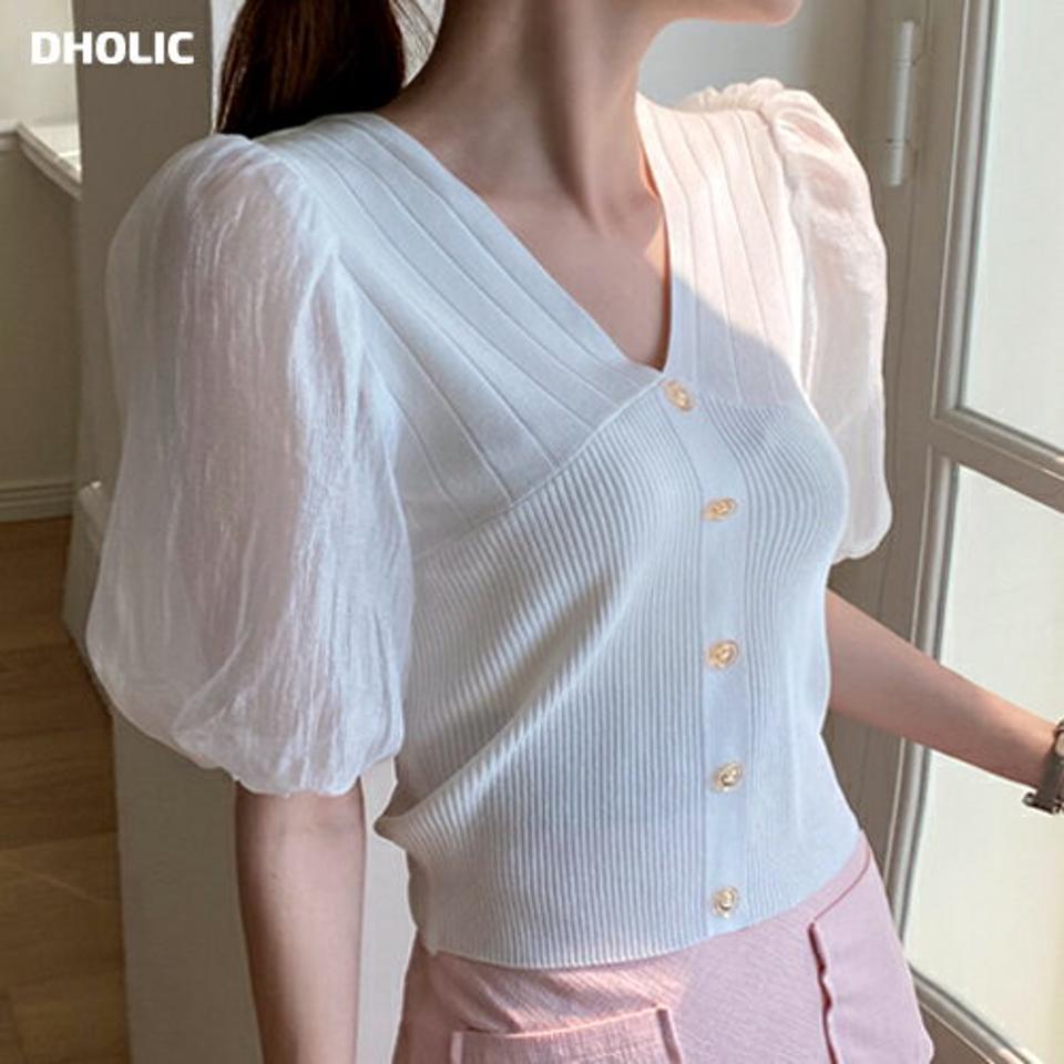 シフォンパフスリーブボタンニット・全3色・b00635 レディース 【tops】トップス ニット 異素材 単色 半袖 ボタン Vネック 鎖骨 デコルテ パフスリーブ パフ袖 シフォン 透け感 春 夏 フェミニン 上品 二の腕カバー 韓国ファッション ハイホリHIHOLLI