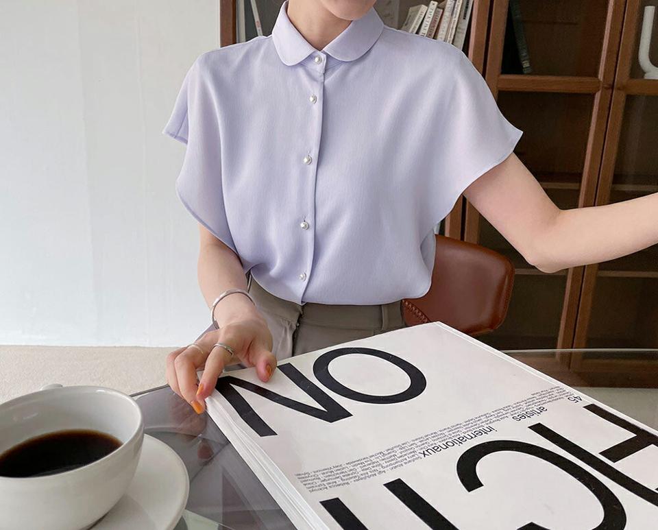 ≪人気商品再入荷≫フェイクパールカラーブラウス・全4色・e72368 レディース 【bl】ブラウス トップス 無地 シンプル 半袖 二の腕カバー パステル 襟 パールボタン オフィス 春 夏 上品 きれいめ フェミニン 韓国ファッション ハイホリHIHOLLI