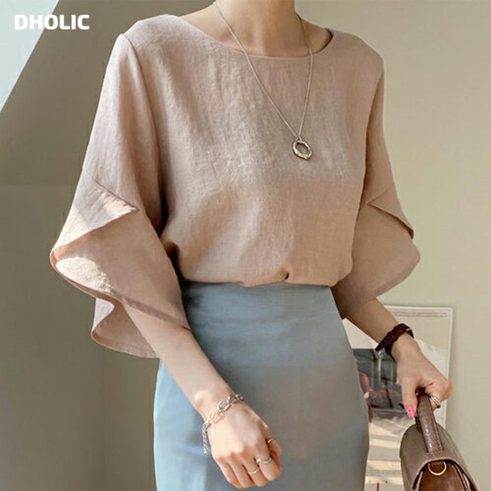 ≪人気商品再入荷≫ラッフルスリーブブラウス・全3色・e72122 レディース 【bl】トップス ブラウス 七分丈 7分袖 七分袖 単色 無地 二の腕カバー オフィスカジュアル 春 夏 フリル 上品 フェミニン ベージュ 韓国ファッション ハイホリHIHOLLI