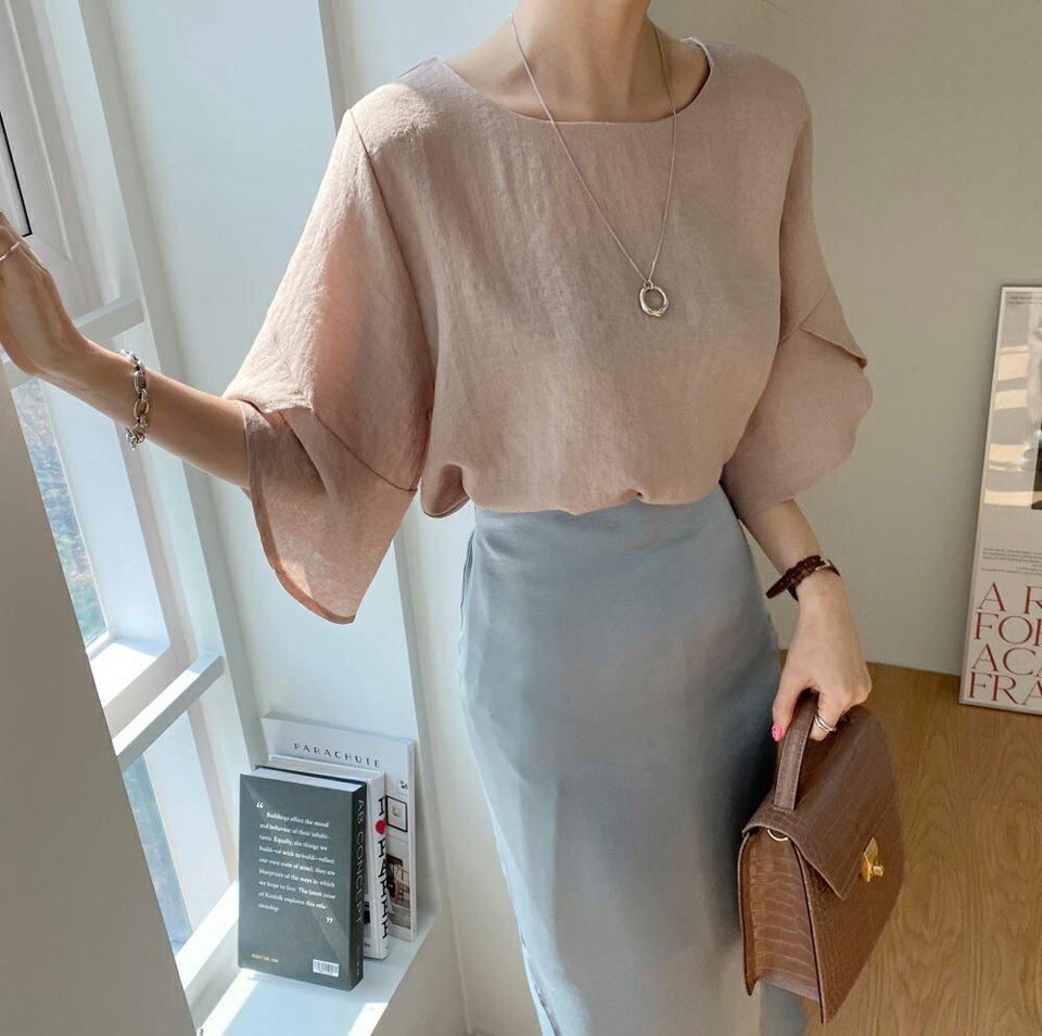 ≪人気商品再入荷≫ラッフルスリーブブラウス・全3色・e72122 レディース 【bl】トップス ブラウス 七分丈 7分袖 七分袖 単色 無地 二の腕カバー オフィスカジュアル 春 夏 フリル 上品 フェミニン ベージュ 韓国ファッション ハイホリHIHOLLI